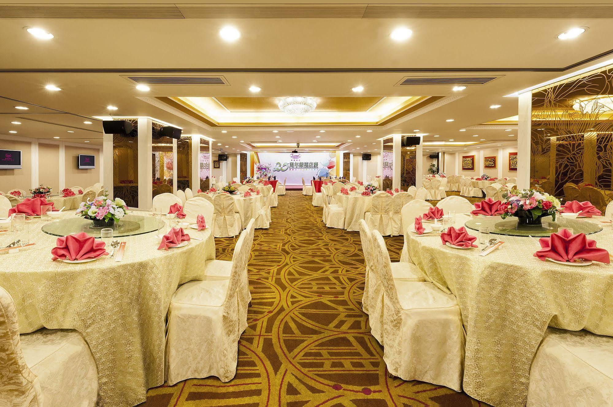 Hotel Riviera Macau Exterior photo